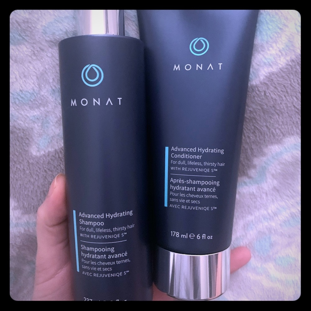 Monat full size shampoo and conditioner